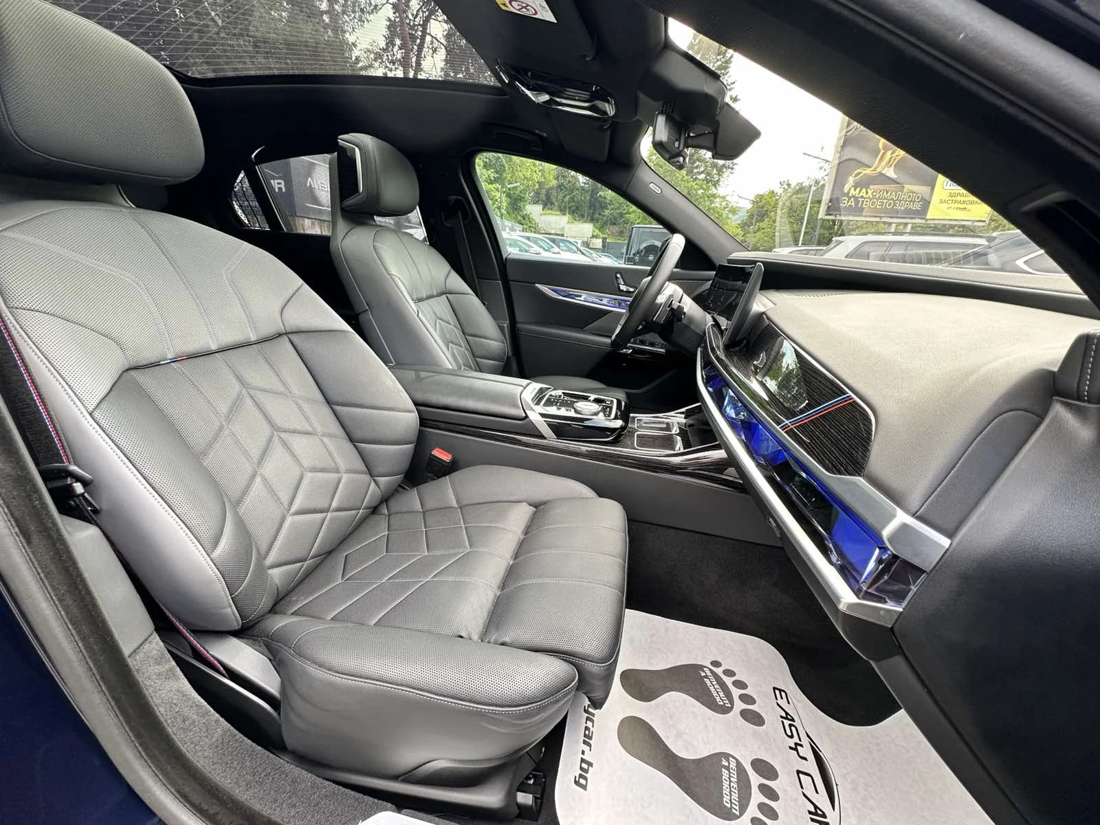 BMW 740 M-SPORT/PANO/360 CAMERA/ HUD / , снимка 12 - Автомобили и джипове - 54678922