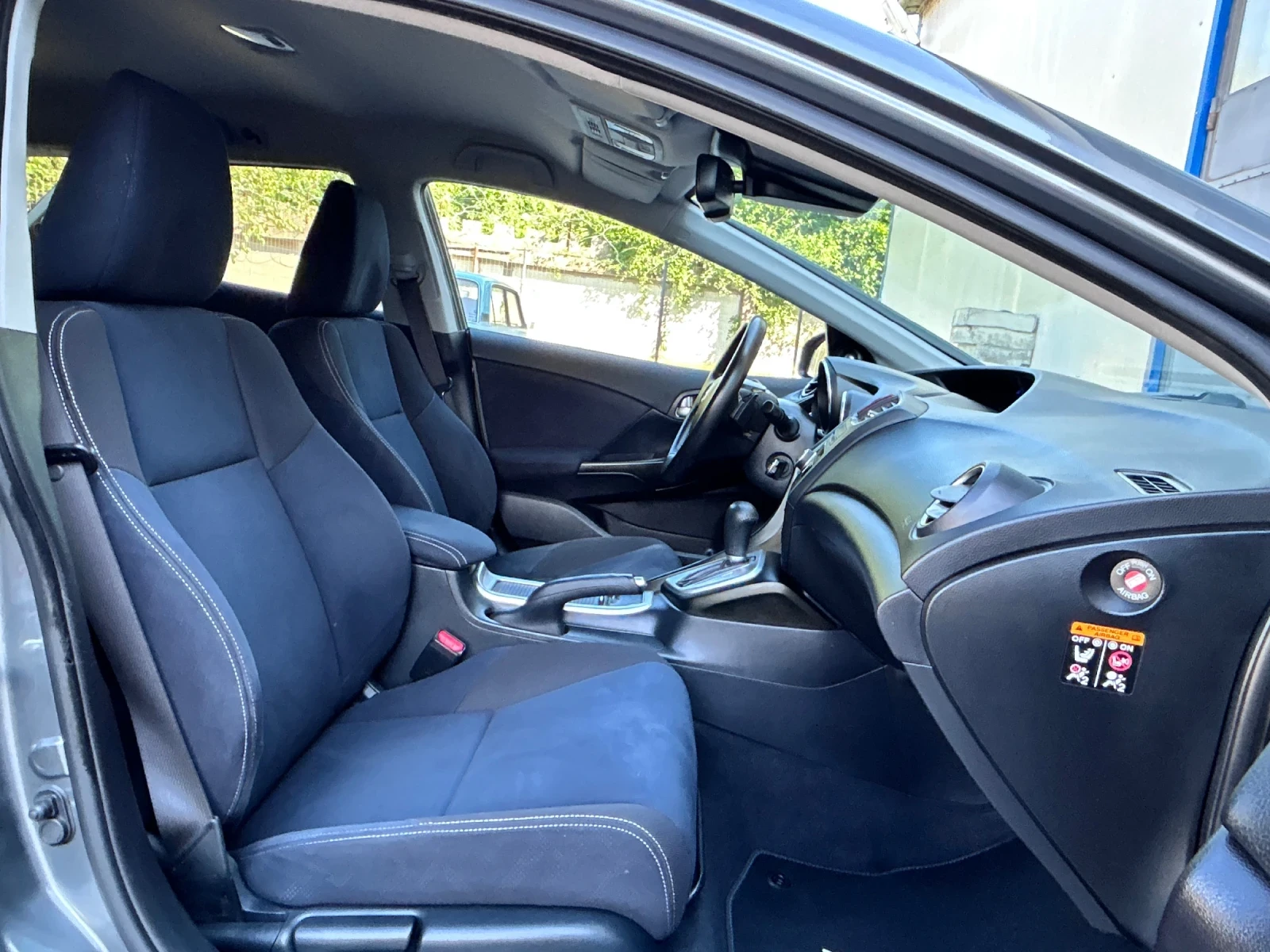 Honda Civic 1.8i/ШВЕЙЦАРИЯ/SPORT/АВТОМАТИК, снимка 13 - Автомобили и джипове - 54732732