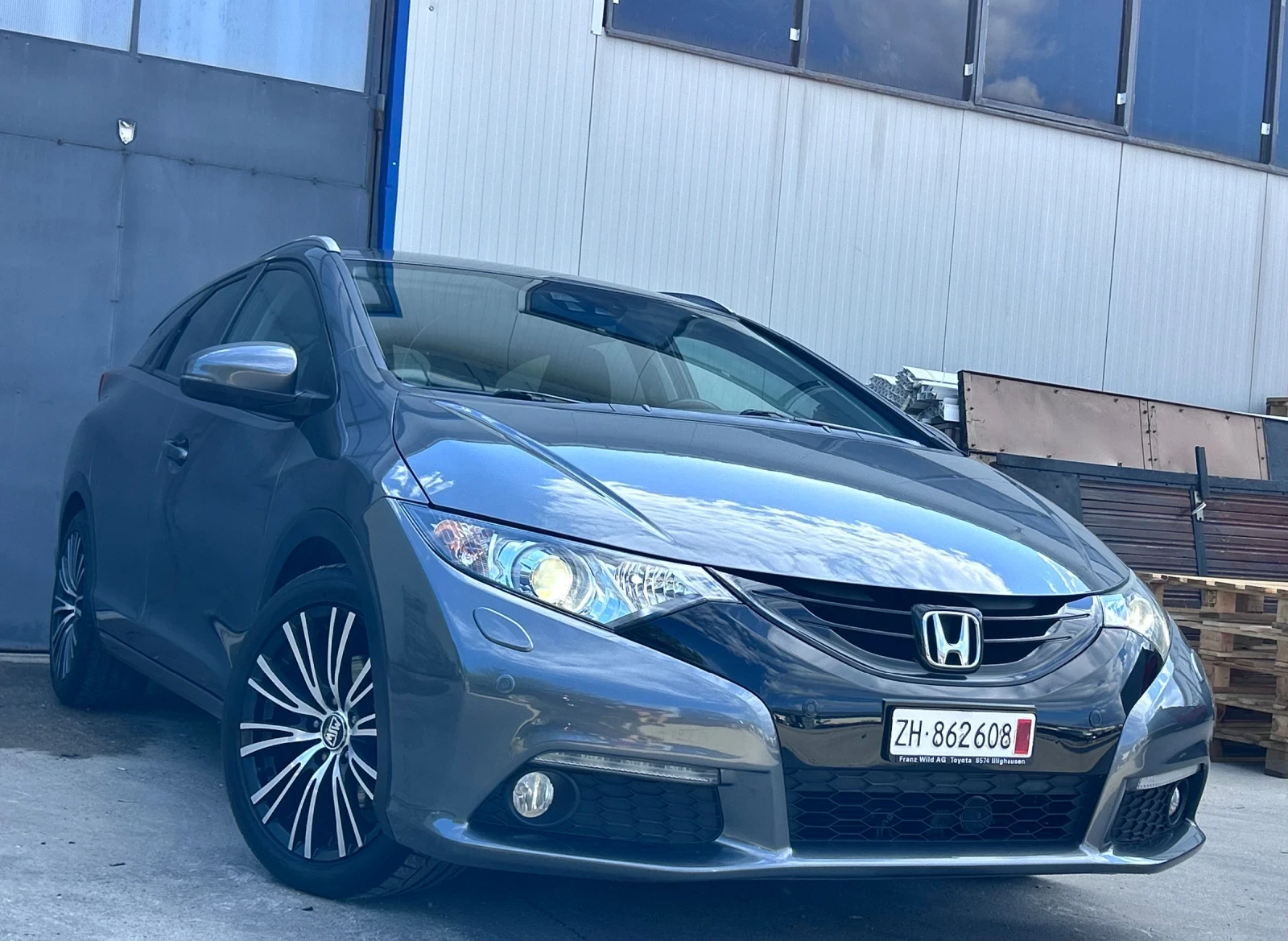 Honda Civic 1.8i/ШВЕЙЦАРИЯ/SPORT/АВТОМАТИК, снимка 3 - Автомобили и джипове - 54732732
