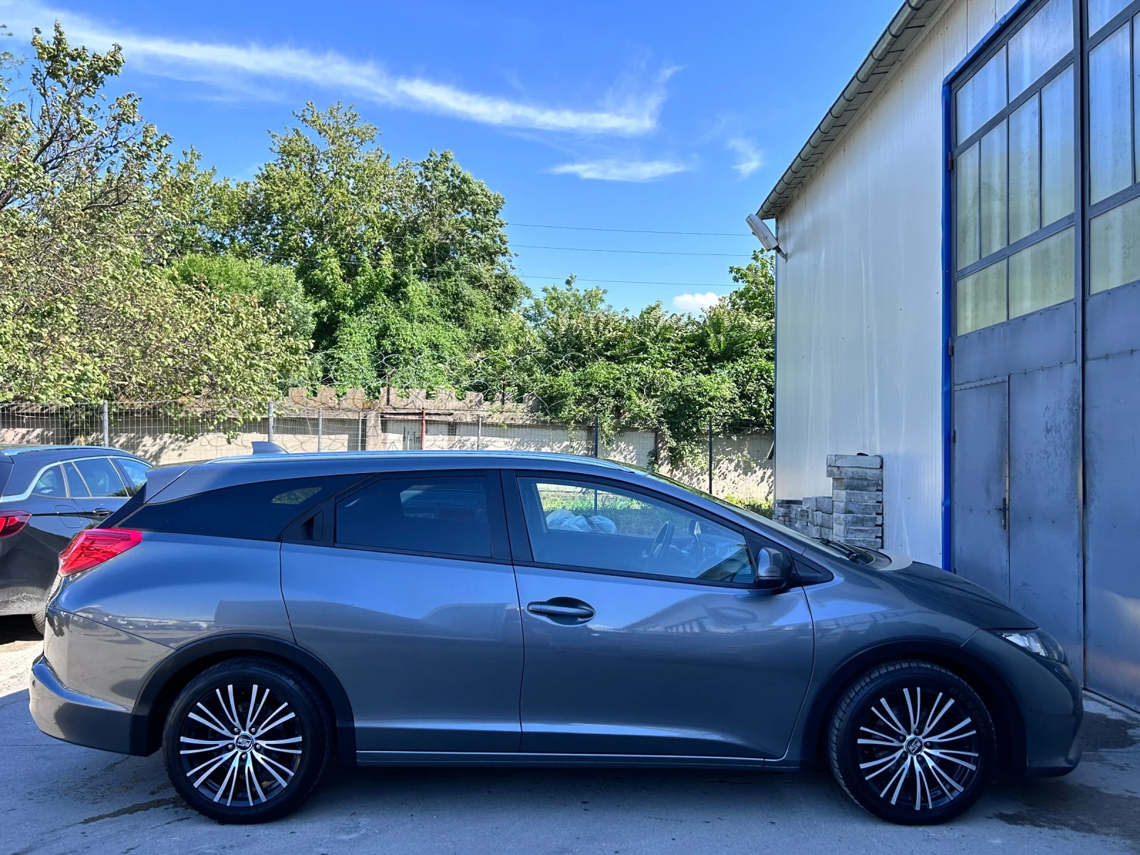 Honda Civic 1.8i/ШВЕЙЦАРИЯ/SPORT/АВТОМАТИК, снимка 4 - Автомобили и джипове - 54732732