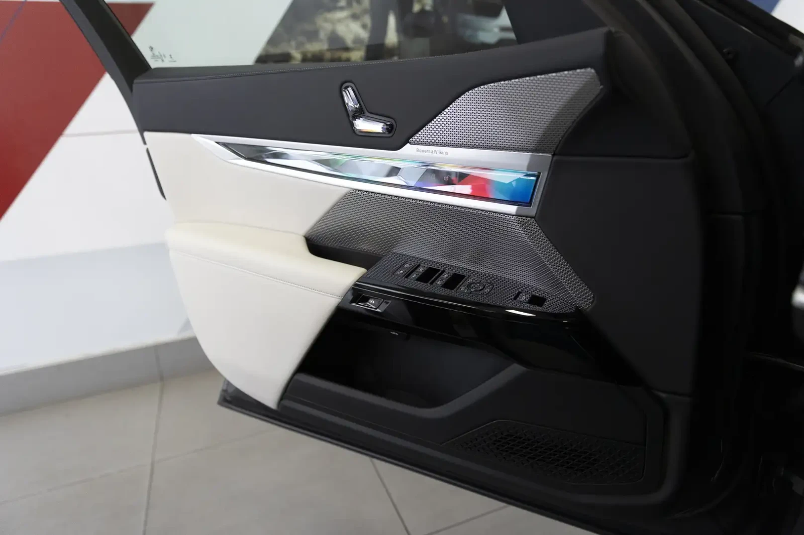 BMW 700 Series 750e xDrive 3 | Mobile.bg � ����������� 16