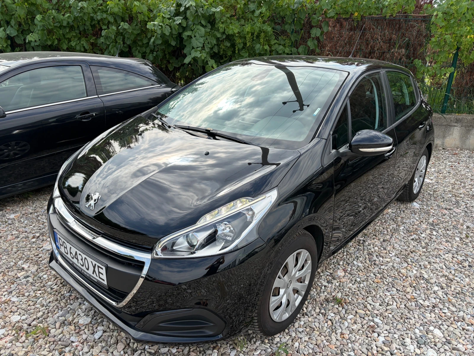 Peugeot 208 1.2 i GAZ, снимка 3 - Автомобили и джипове - 55007130
