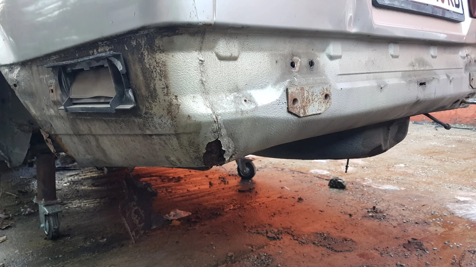 BMW 320 i, снимка 5 - Автомобили и джипове - 55086350