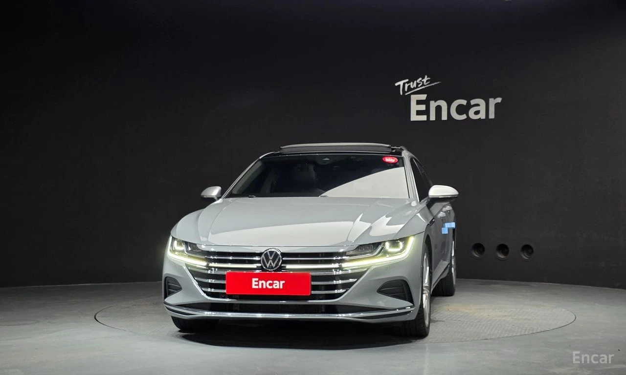 VW Arteon 2.0 TDI Prestige* DISTRONIC* 360* ХЕДЪП* ПАНОРАМА*, снимка 2 - Автомобили и джипове - 55452016