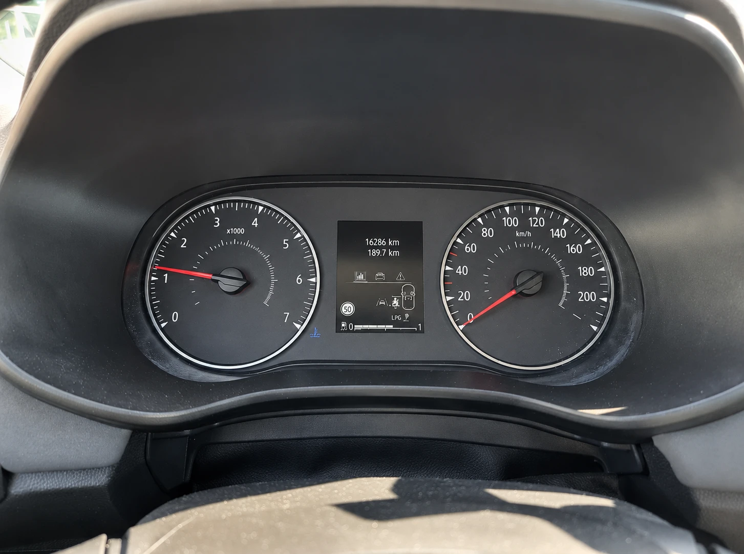 Dacia Sandero Stepway ECO-G 100, снимка 9 - Автомобили и джипове - 55470974