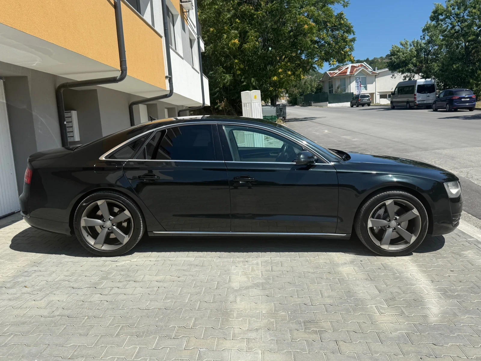 Audi A8 4.2TDI, снимка 2 - Автомобили и джипове - 55529081