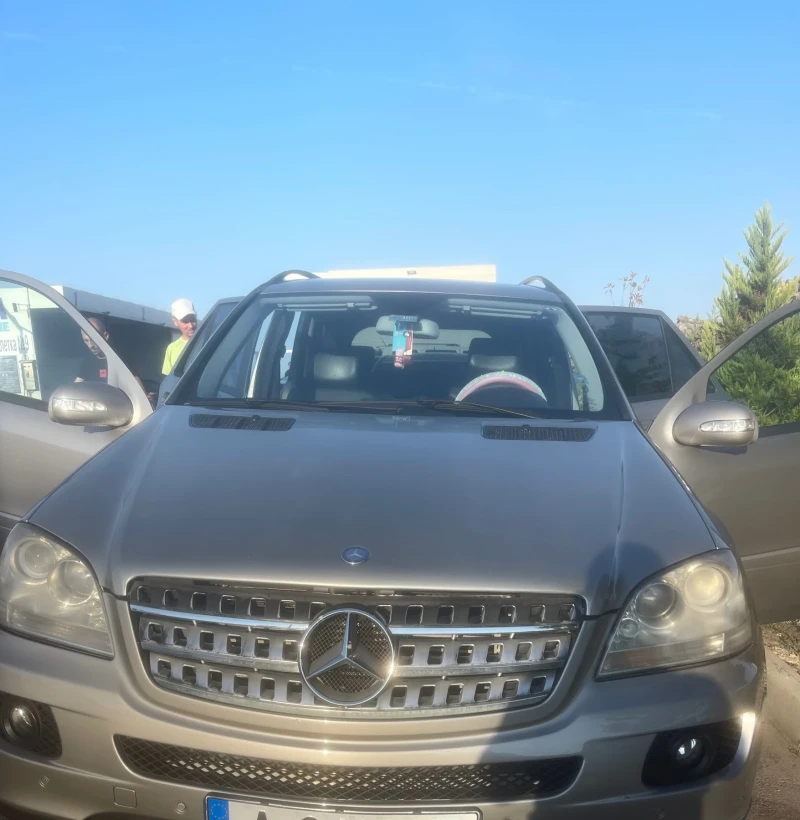 Mercedes-Benz ML 320, снимка 2 - Автомобили и джипове - 48070311