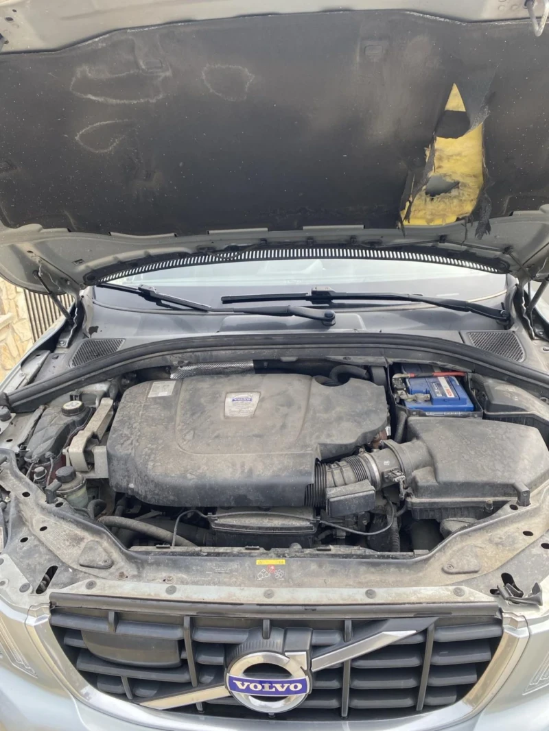 Volvo XC60 2.4D автоматик нави, снимка 11 - Автомобили и джипове - 52674967