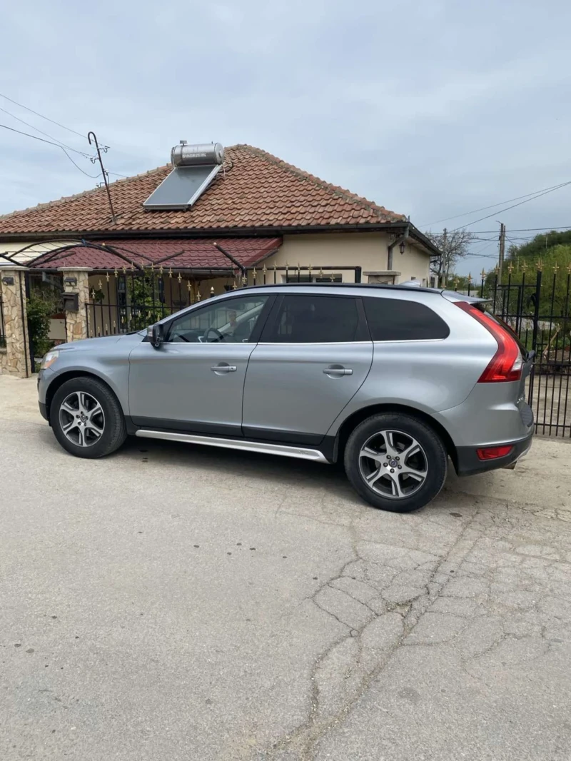 Volvo XC60 2.4D автоматик нави, снимка 3 - Автомобили и джипове - 52674967