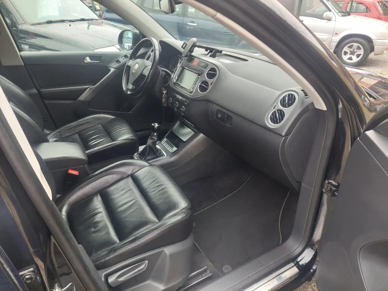 VW Tiguan 4х4.ТОП СЪСТОЯНИЕ, снимка 7 - Автомобили и джипове - 52576720