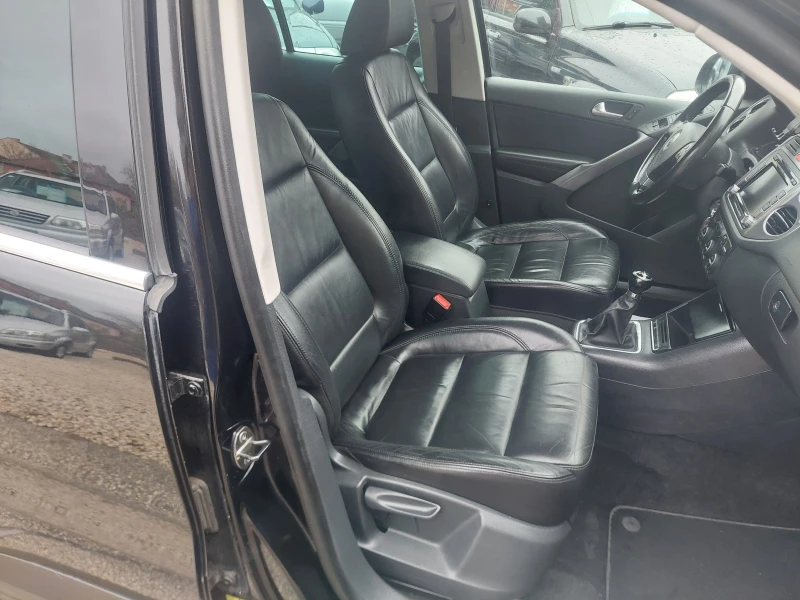 VW Tiguan 4х4.ТОП СЪСТОЯНИЕ, снимка 8 - Автомобили и джипове - 52576720