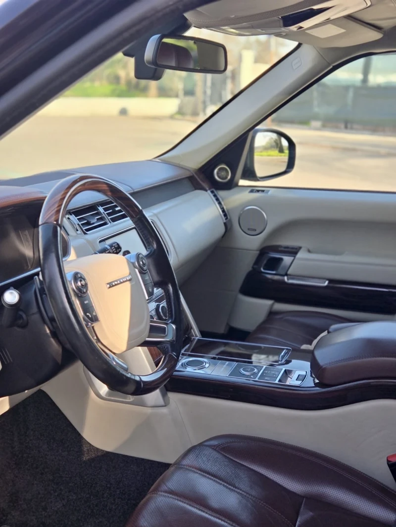 Land Rover Range rover Autobiography Edition/ Massage/ Soft close/ Full, снимка 8 - Автомобили и джипове - 52817817