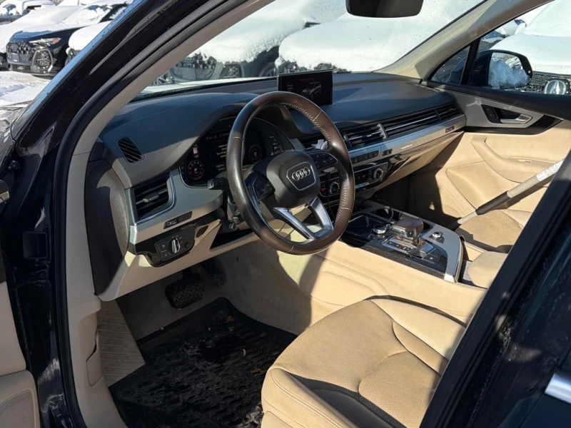 Audi Q7 * 3.0T Progressiv * CARFAX * ФИНАНСИРАНЕ, снимка 5 - Автомобили и джипове - 52830694