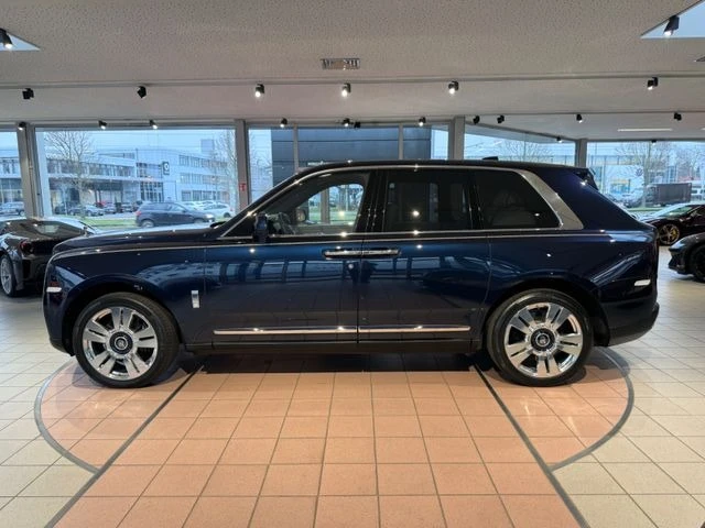 Rolls-Royce Cullinan  Starlights/Rear-Theatre - изображение 4