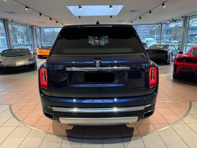 Rolls-Royce Cullinan  Starlights/Rear-Theatre - изображение 6