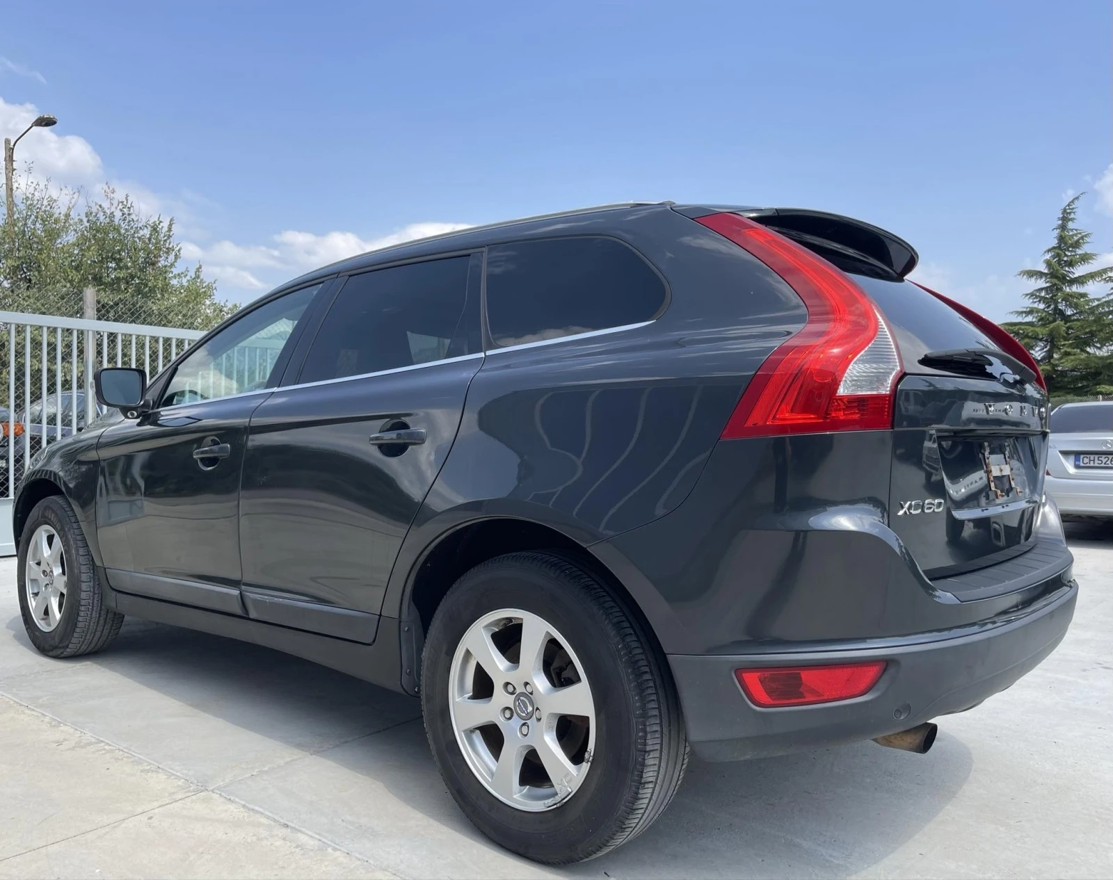 Volvo XC60 4х4 Т6 - изображение 5