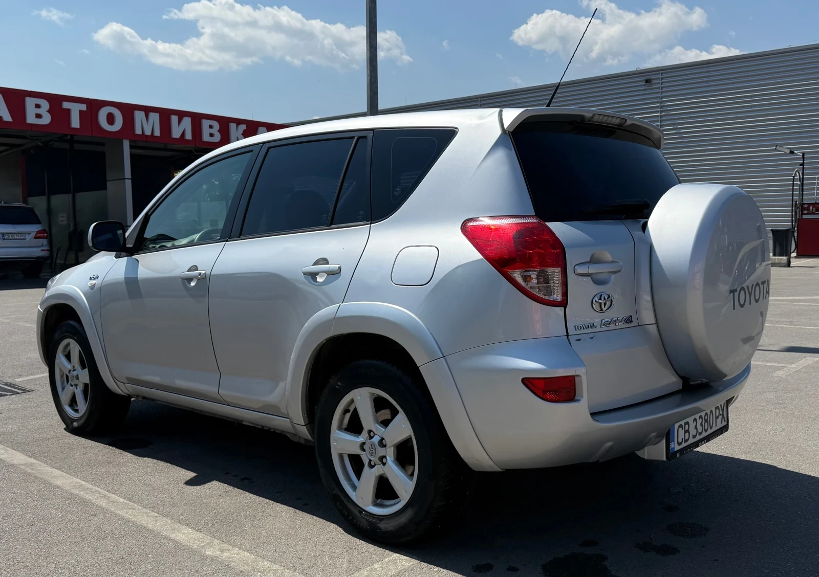 Toyota Rav4 2.2 177к.с. - изображение 4
