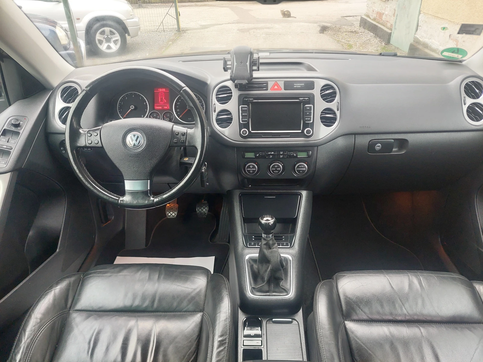 VW Tiguan 4х4.ТОП СЪСТОЯНИЕ - изображение 10