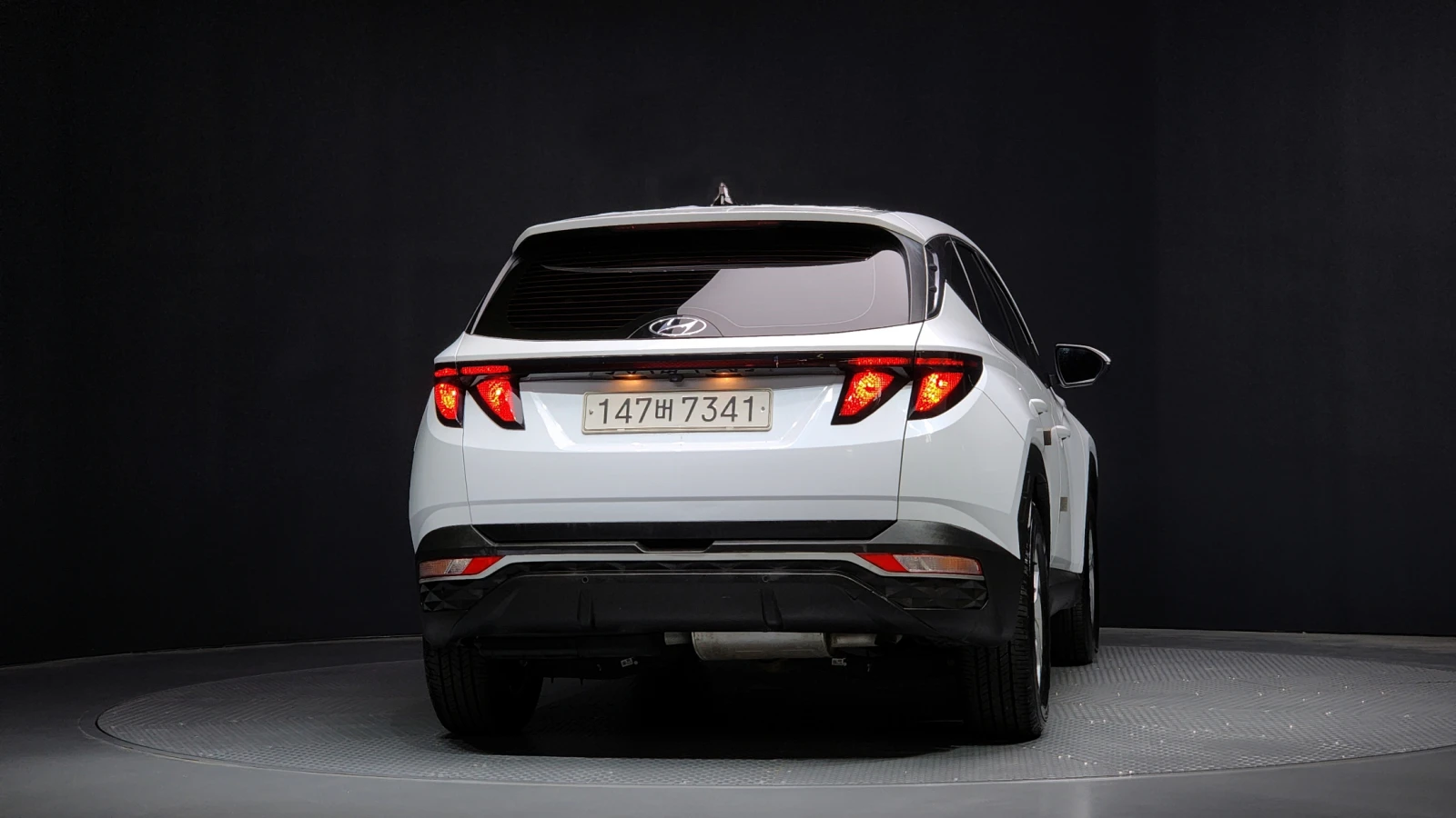 Hyundai Tucson 2.0 CRDI / АВТОМАТИК / СЕРВИЗНА ИСТОРИЯ !!! - изображение 4