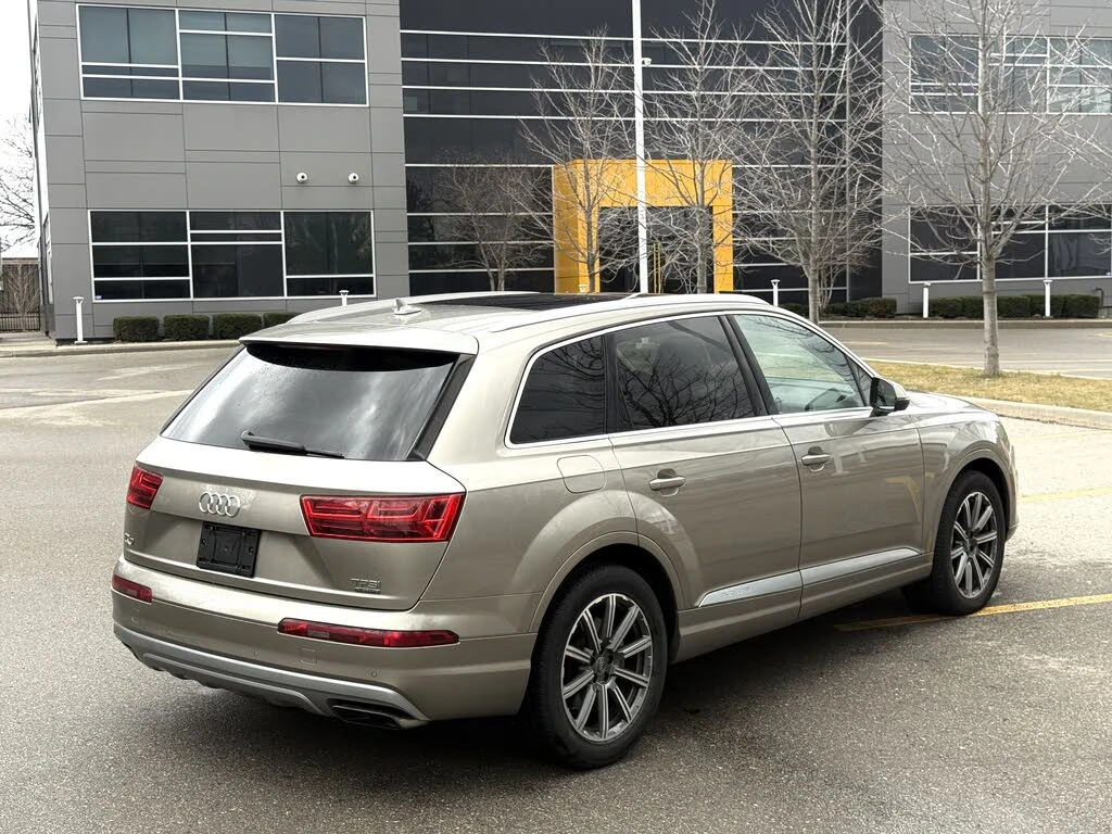 Audi Q7 TECHNIK* BOSE* DISTRONIC* 360 CAM* ПАНОРАМА* КЕЙЛЕ, снимка 4 - Автомобили и джипове - 54108122