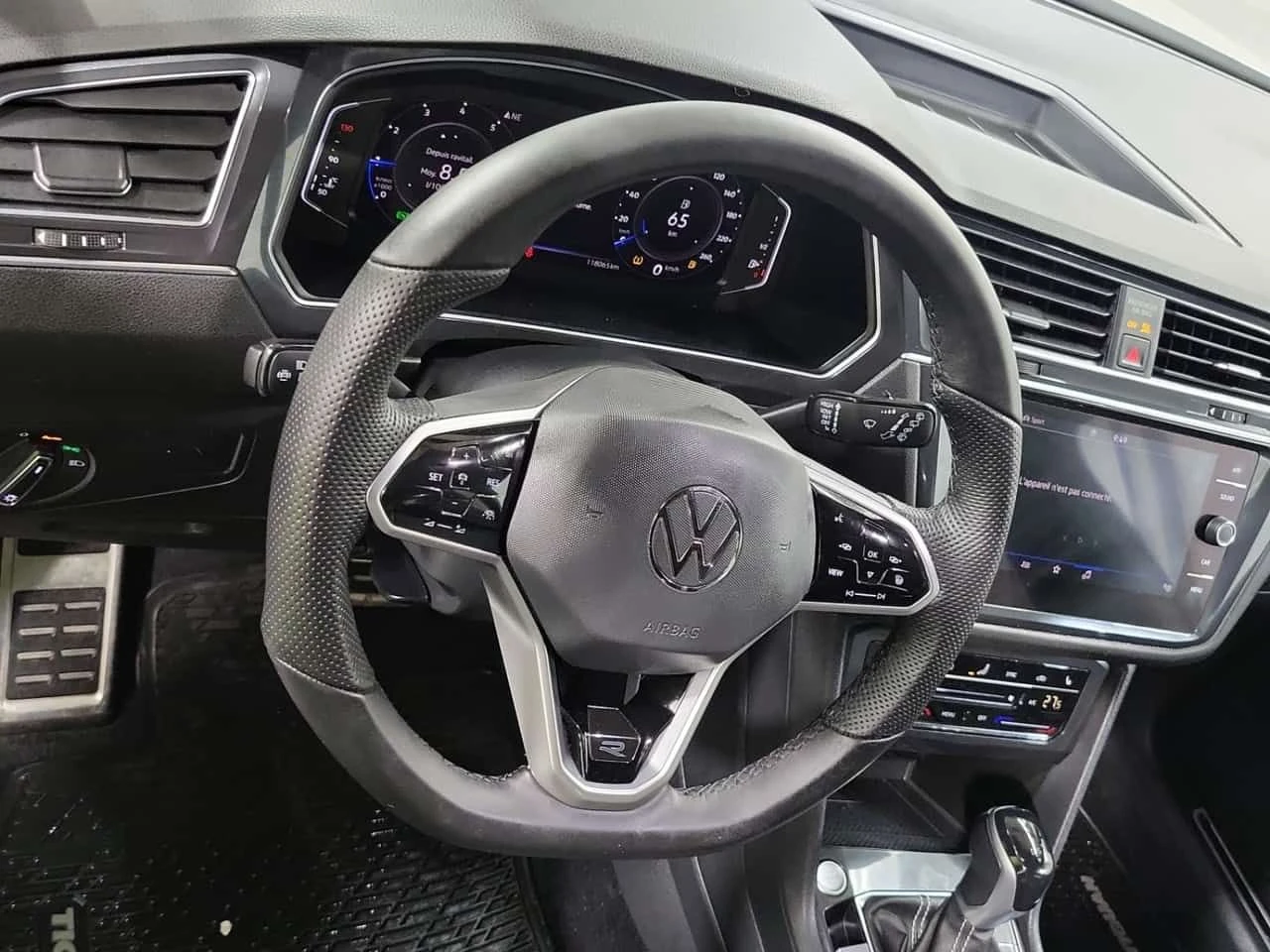 VW Tiguan * Comfortline R Line Black Edition * , снимка 5 - Автомобили и джипове - 54219417