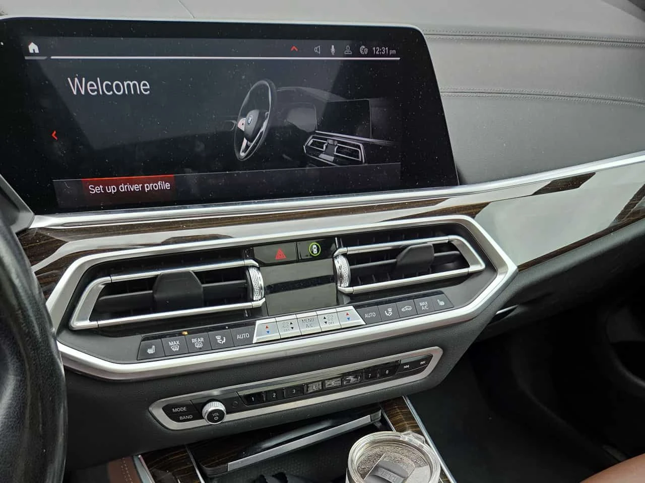 BMW X5 xDrive40i/360 КАМЕРИ/ПАНОРАМА/ОТ ПРЕДСТАВИТЕЛСТВО, снимка 8 - Автомобили и джипове - 54359267