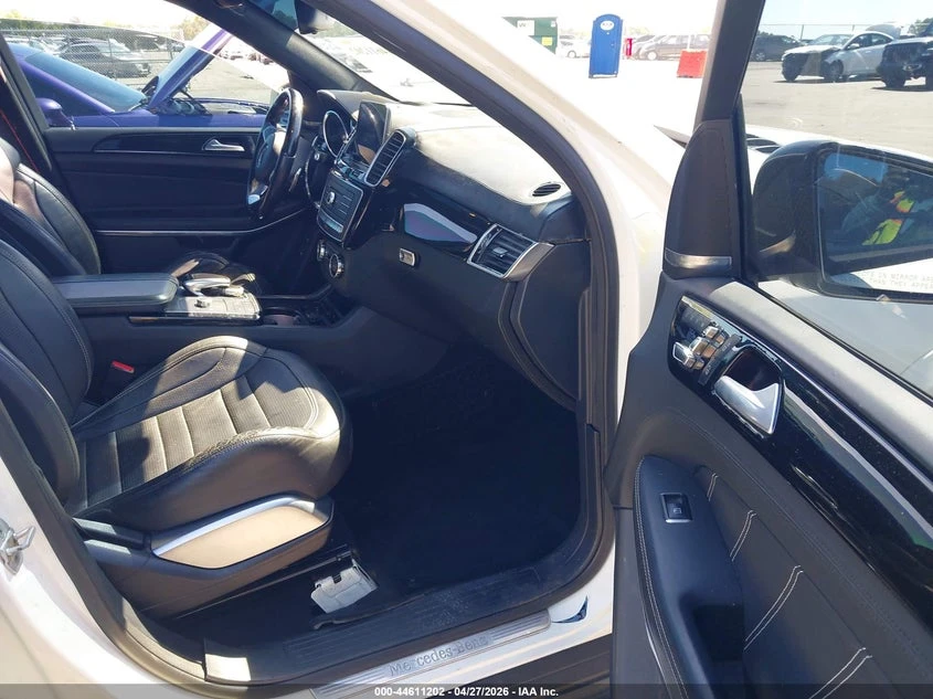 Mercedes-Benz GLS 63 AMG 2018 MERCEDES-BENZ AMG GLS 63 4MATIC, снимка 10 - Автомобили и джипове - 54385353