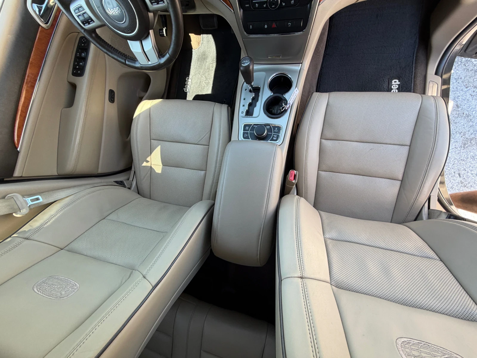 Jeep Grand cherokee 3.0CRDI * Overland* FULL* ����* �����*  | Mobile.bg � ����������� 12