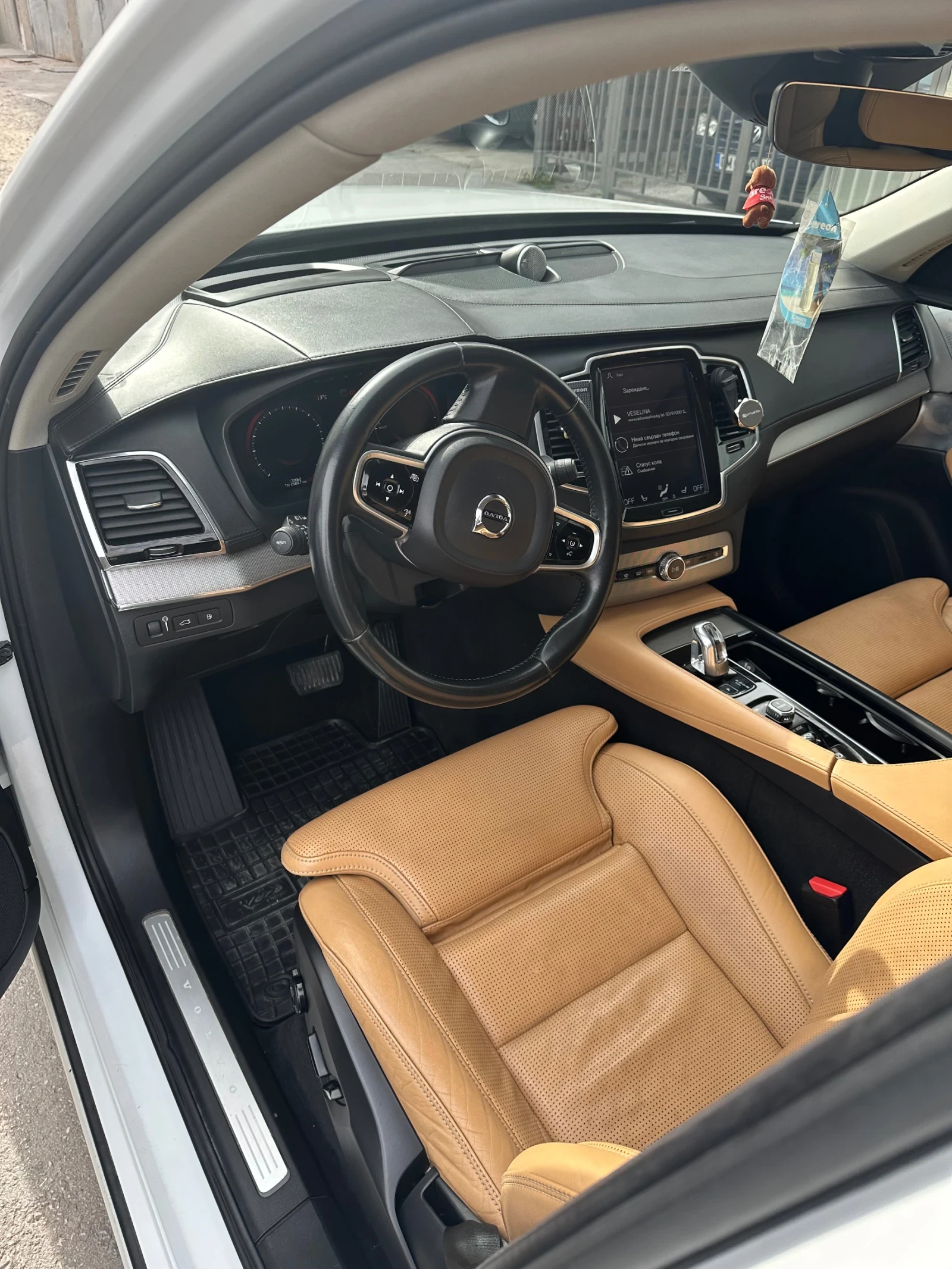 Volvo Xc90, снимка 8 - Автомобили и джипове - 55409361