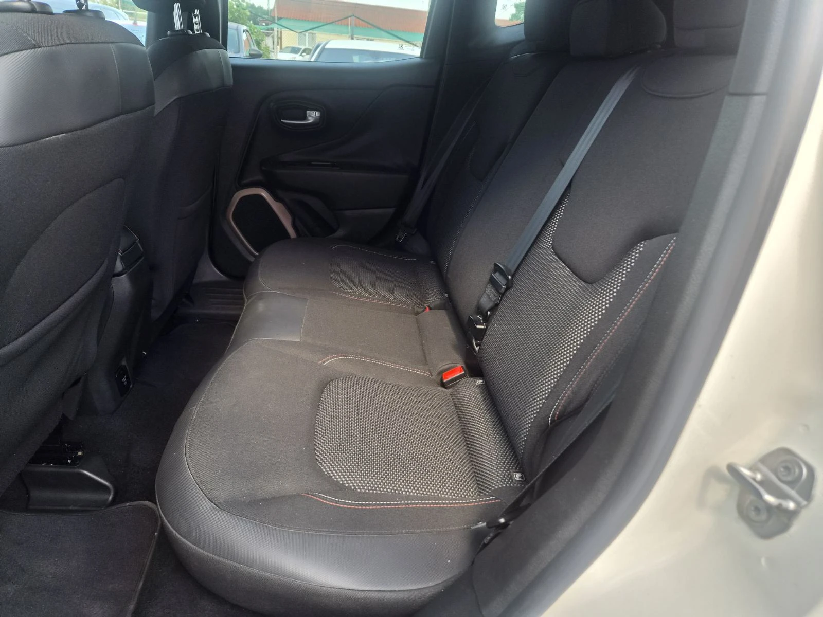 Jeep Renegade 2.0D-4x4-AUTOMATIC-������� | Mobile.bg � ����������� 14