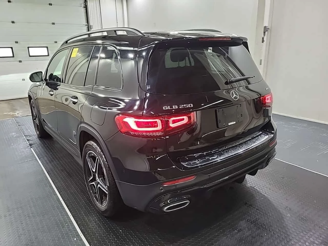 Mercedes-Benz GLB 250 * AMG Line * CARFAX * ���� ���������� * �� Mercede | Mobile.bg � ����������� 6