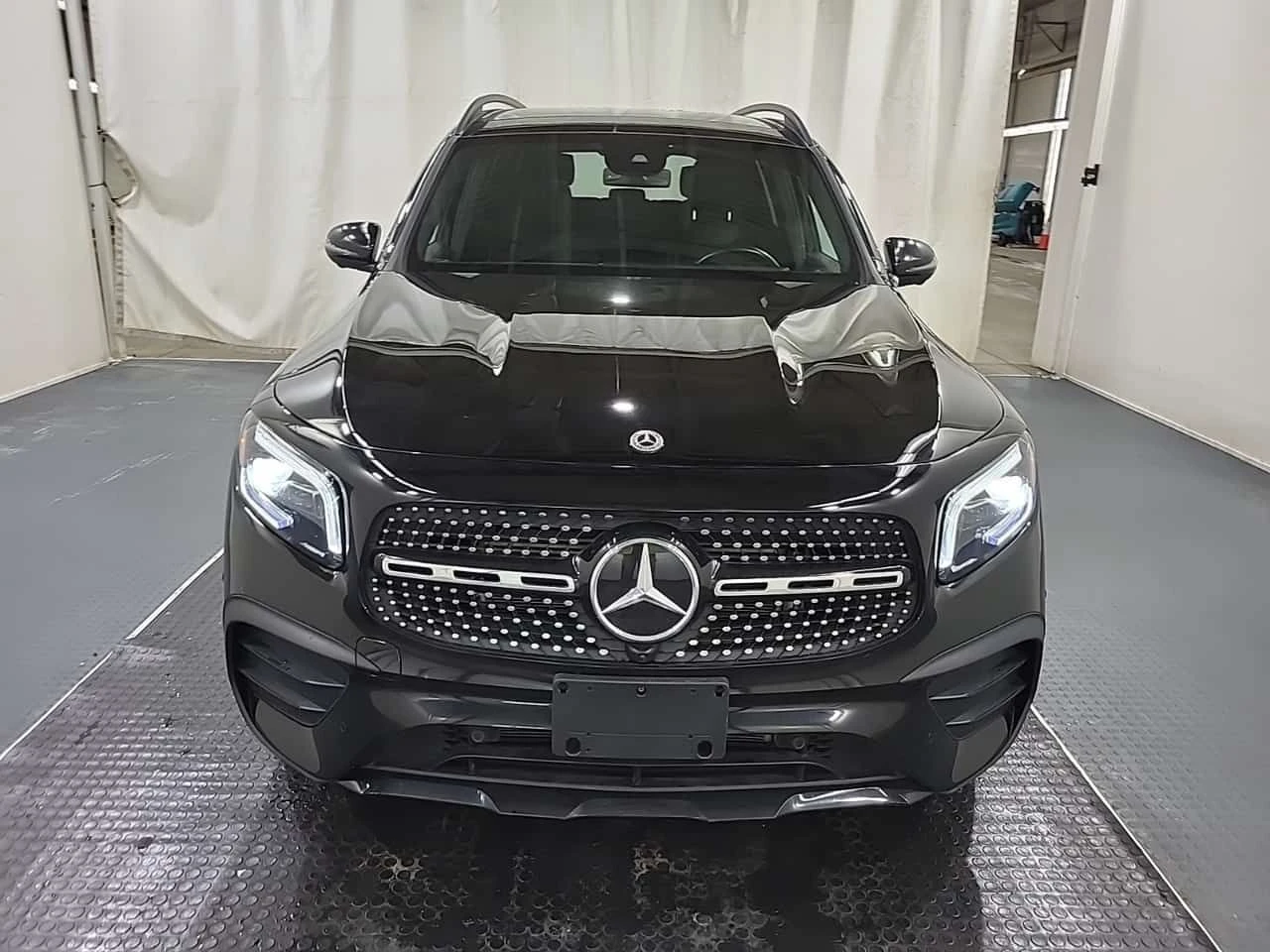 Mercedes-Benz GLB 250 * AMG Line * CARFAX * ���� ���������� * �� Mercede | Mobile.bg � ����������� 2