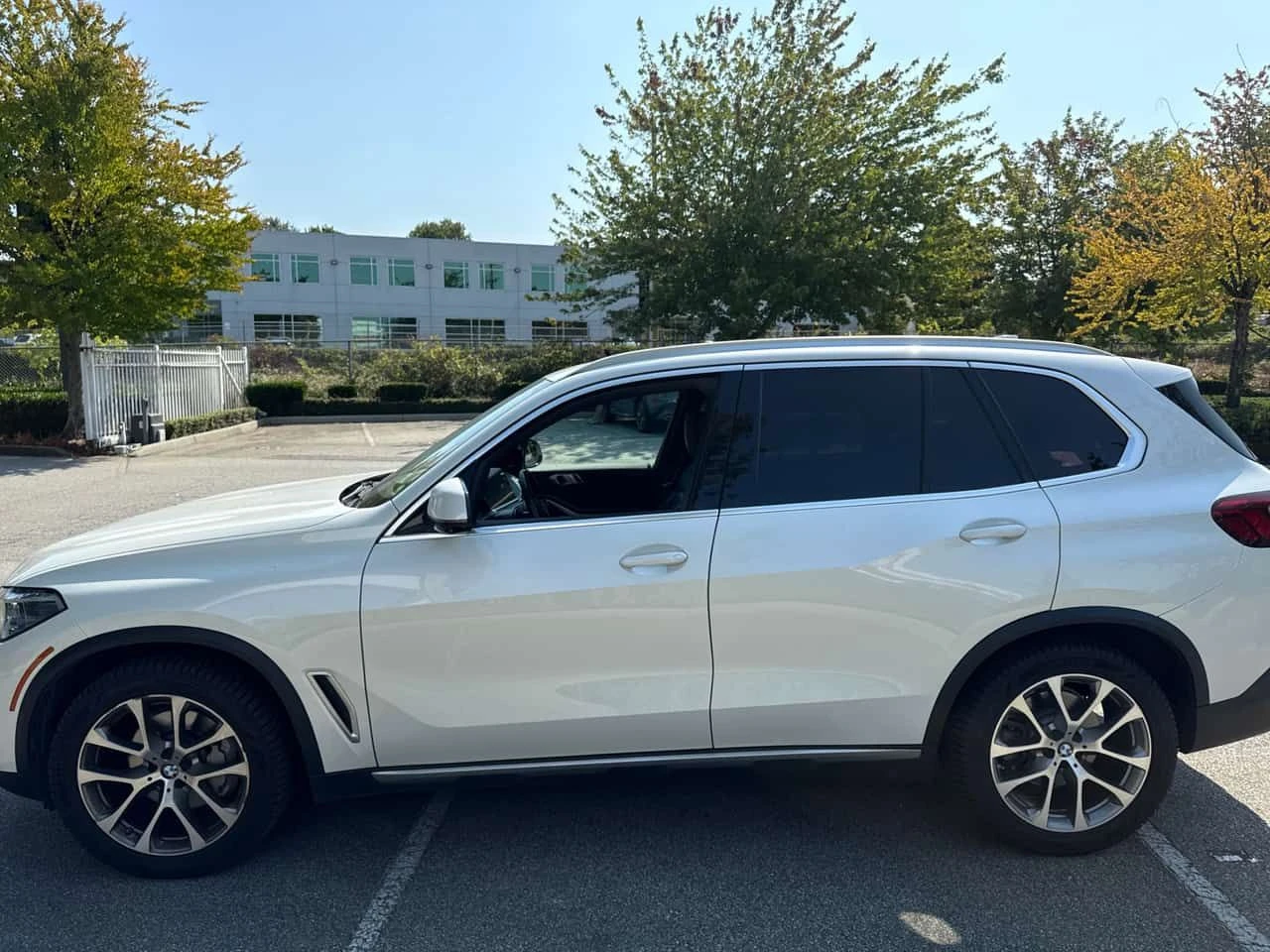 BMW X5 xDrive40i / 360 / Harman Kardon /CARFAX/АВТОКРЕДИТ, снимка 2 - Автомобили и джипове - 55650594