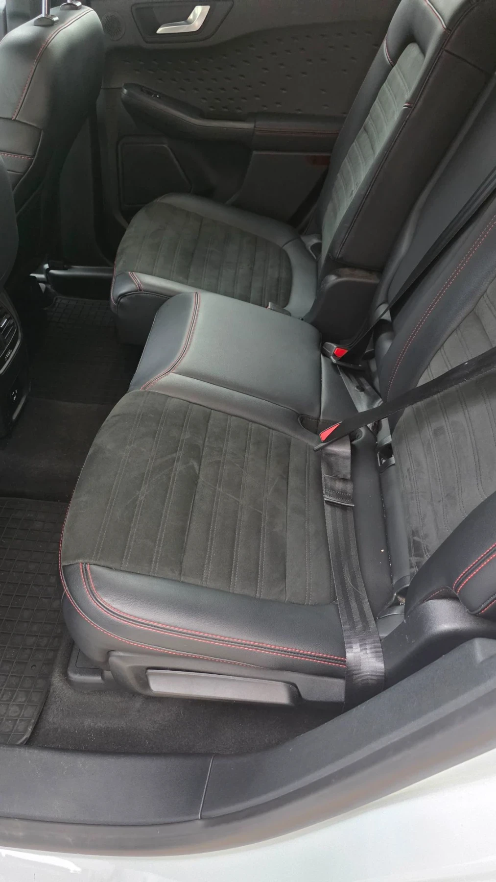 Ford Kuga 2.5, снимка 12 - Автомобили и джипове - 55754127
