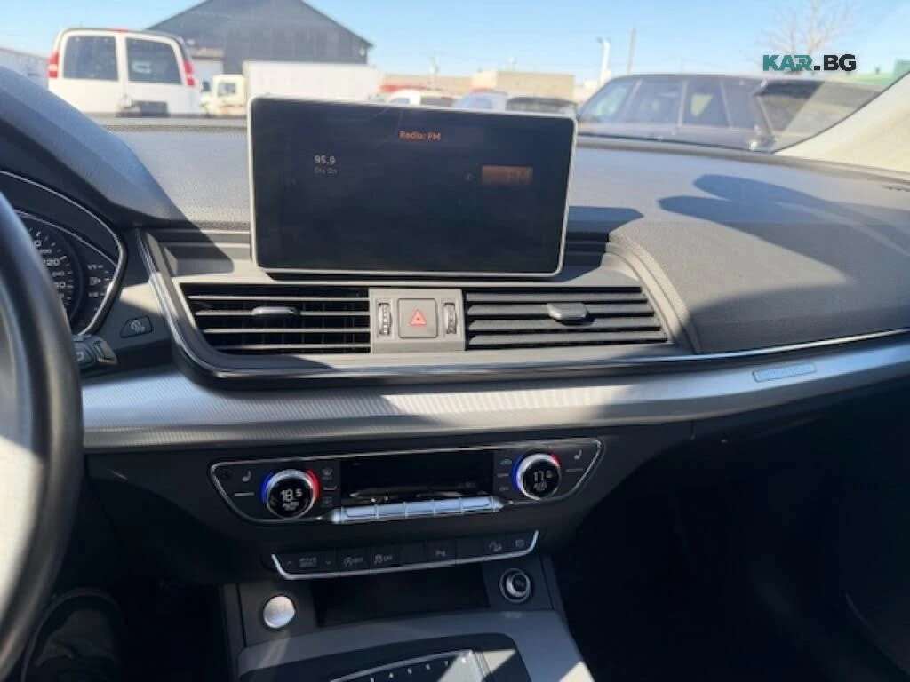 Audi Q5 * Panorama *  AвтоКредит * (ЦЕНА ДО БГ), снимка 11 - Автомобили и джипове - 55792697