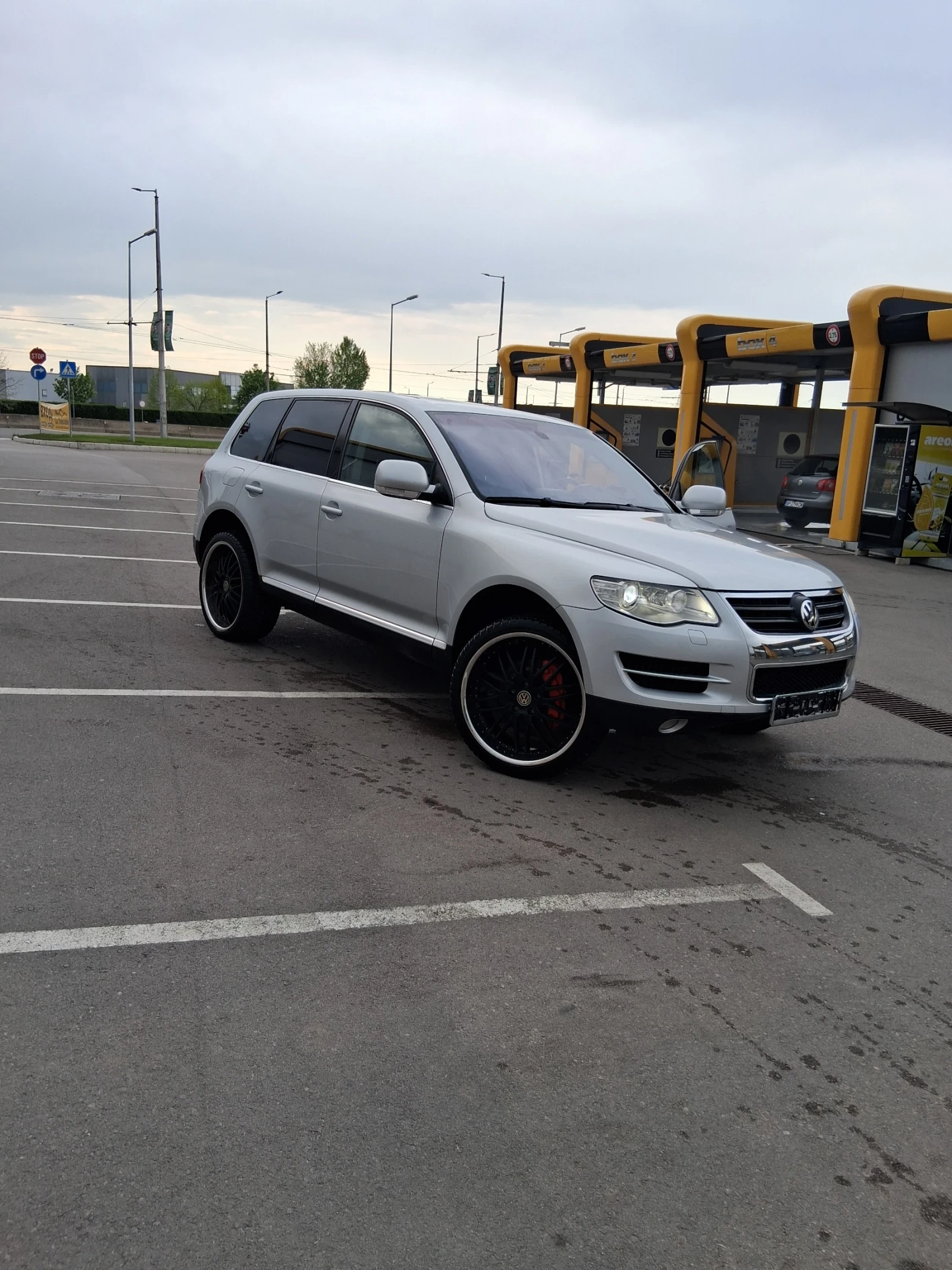 VW Touareg 3.2 240кс, снимка 7 - Автомобили и джипове - 56076378