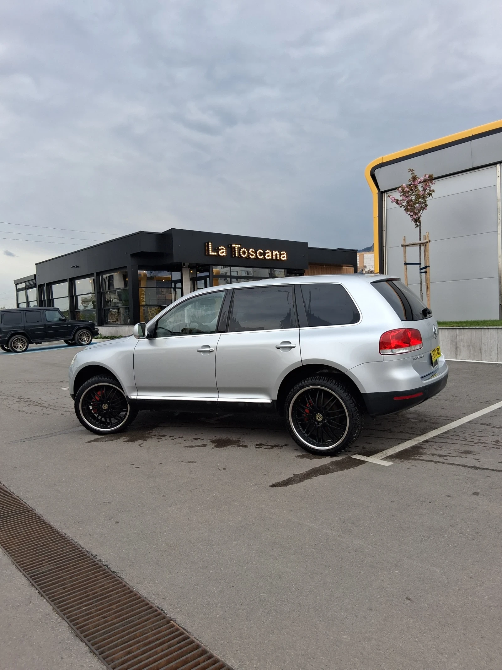 VW Touareg 3.2 240кс, снимка 5 - Автомобили и джипове - 56076378