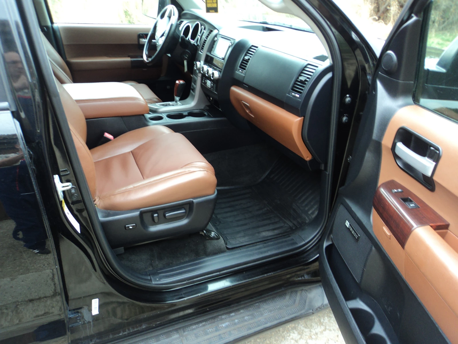 Toyota Sequoia PLATINUM, снимка 5 - Автомобили и джипове - 56244461
