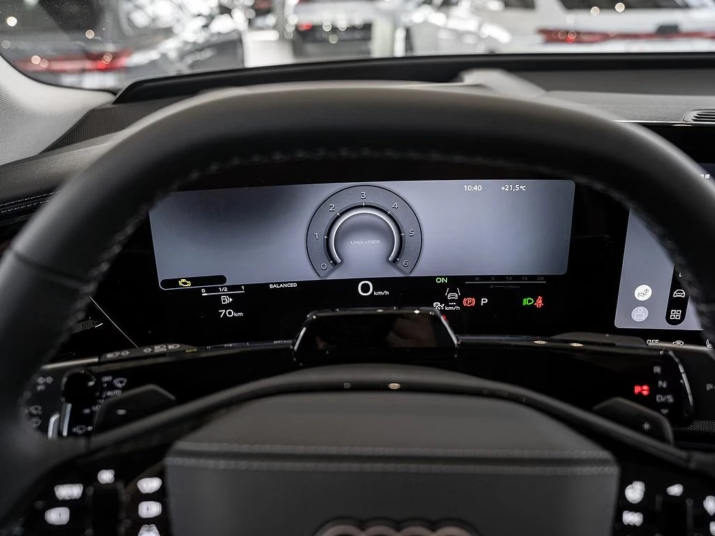 Audi Q7 TDI / TECH PLUS / S-LINE / HUD / PANO/ 360/ MATRIX, снимка 8 - Автомобили и джипове - 56336138