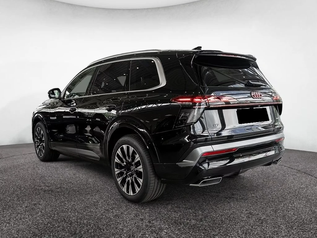 Audi Q7 TDI / TECH PLUS / S-LINE / HUD / PANO/ 360/ MATRIX, снимка 2 - Автомобили и джипове - 56336138