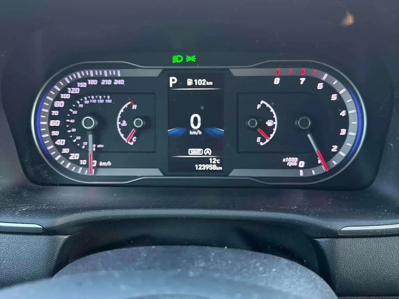 Hyundai Tucson, снимка 8 - Автомобили и джипове - 56689226
