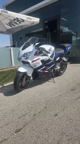 ������ Honda Cbr