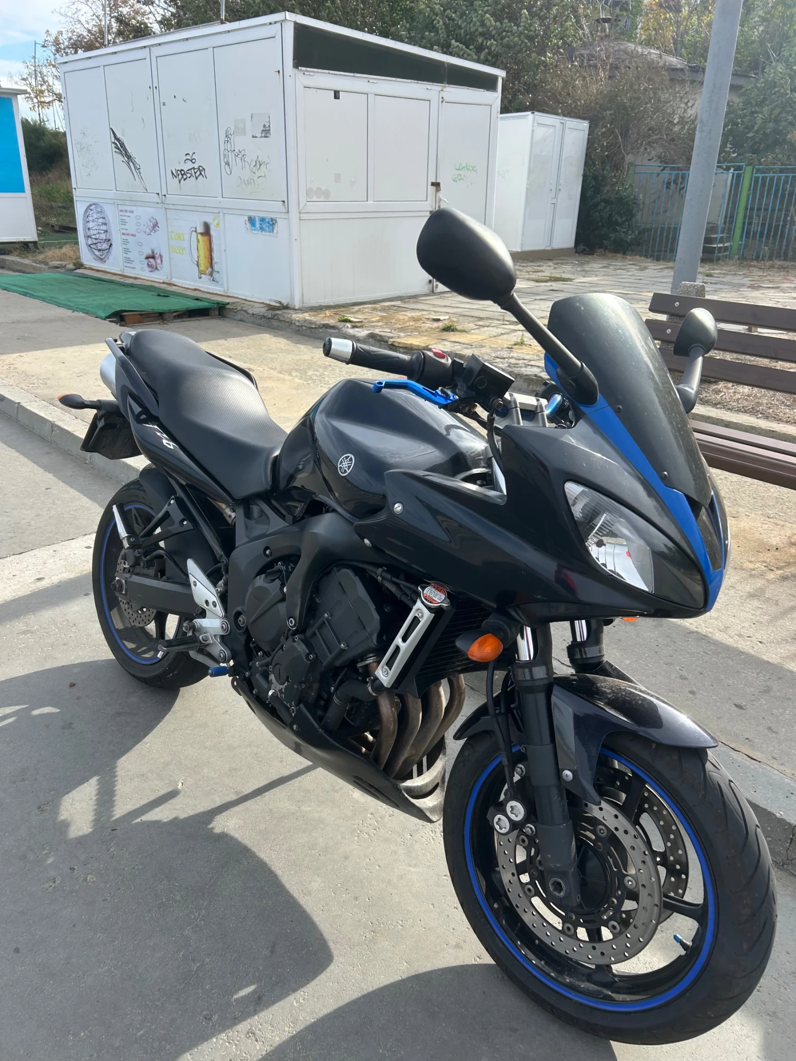 Yamaha FZ6