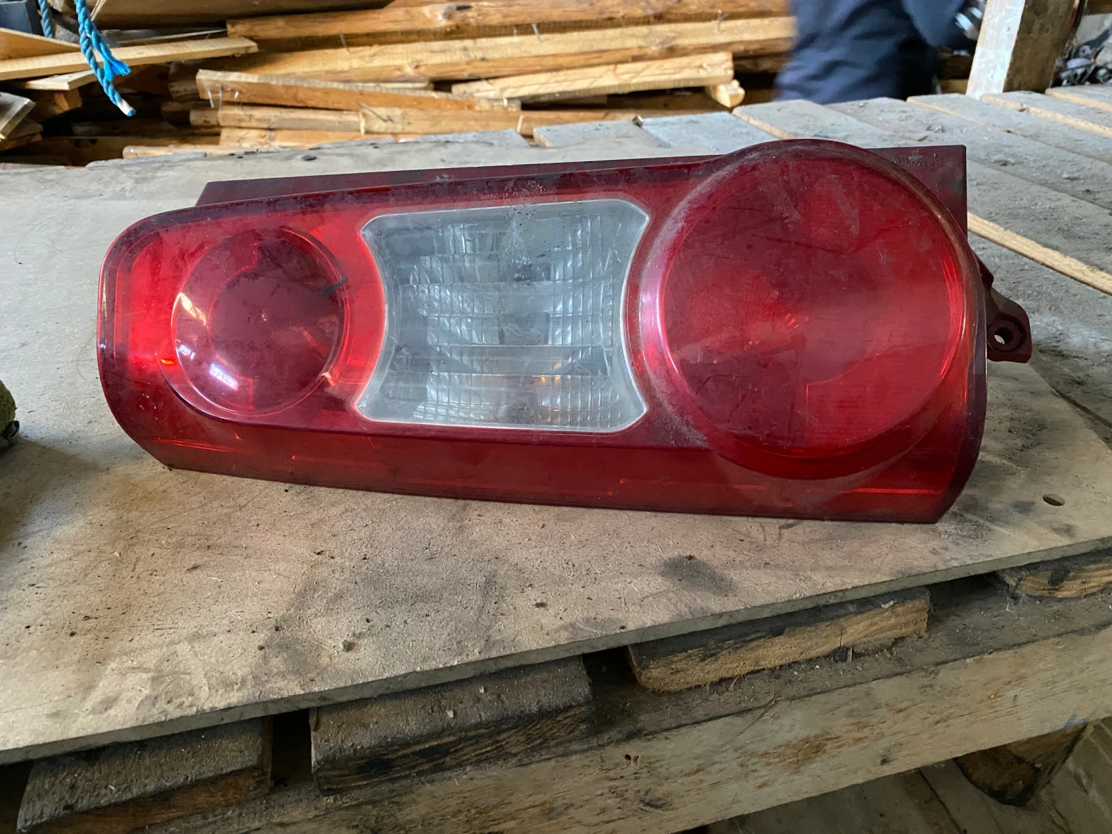   a Peugeot Partner 2011  | Mobile.bg   1