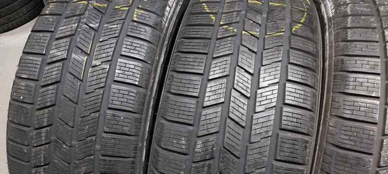 Гуми Зимни 265/55R19, снимка 1 - Гуми и джанти - 32557773