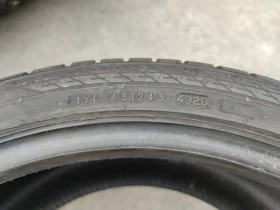 Гуми Зимни 235/40R18, снимка 4 - Гуми и джанти - 39745690