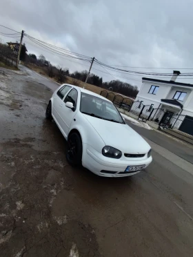 VW Golf - 2300 € / 4498.41 лв. - 43306172 2