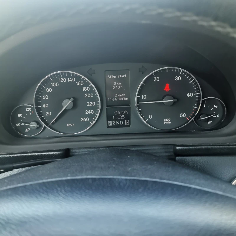 Mercedes-Benz C 220, снимка 6 - Автомобили и джипове - 47510433