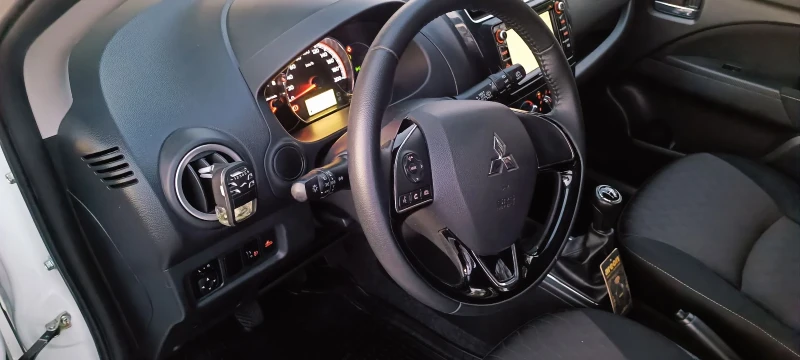 Mitsubishi Space star 1.2 Invite, снимка 10 - Автомобили и джипове - 47947894