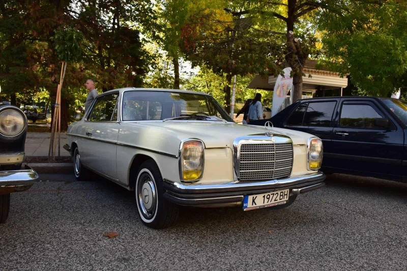 Mercedes-Benz 114 250CE, снимка 1 - Автомобили и джипове - 48457438